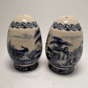 Vintage British Royal Staffordshire Salt Pepper Shaker Set Farm Motif RARE